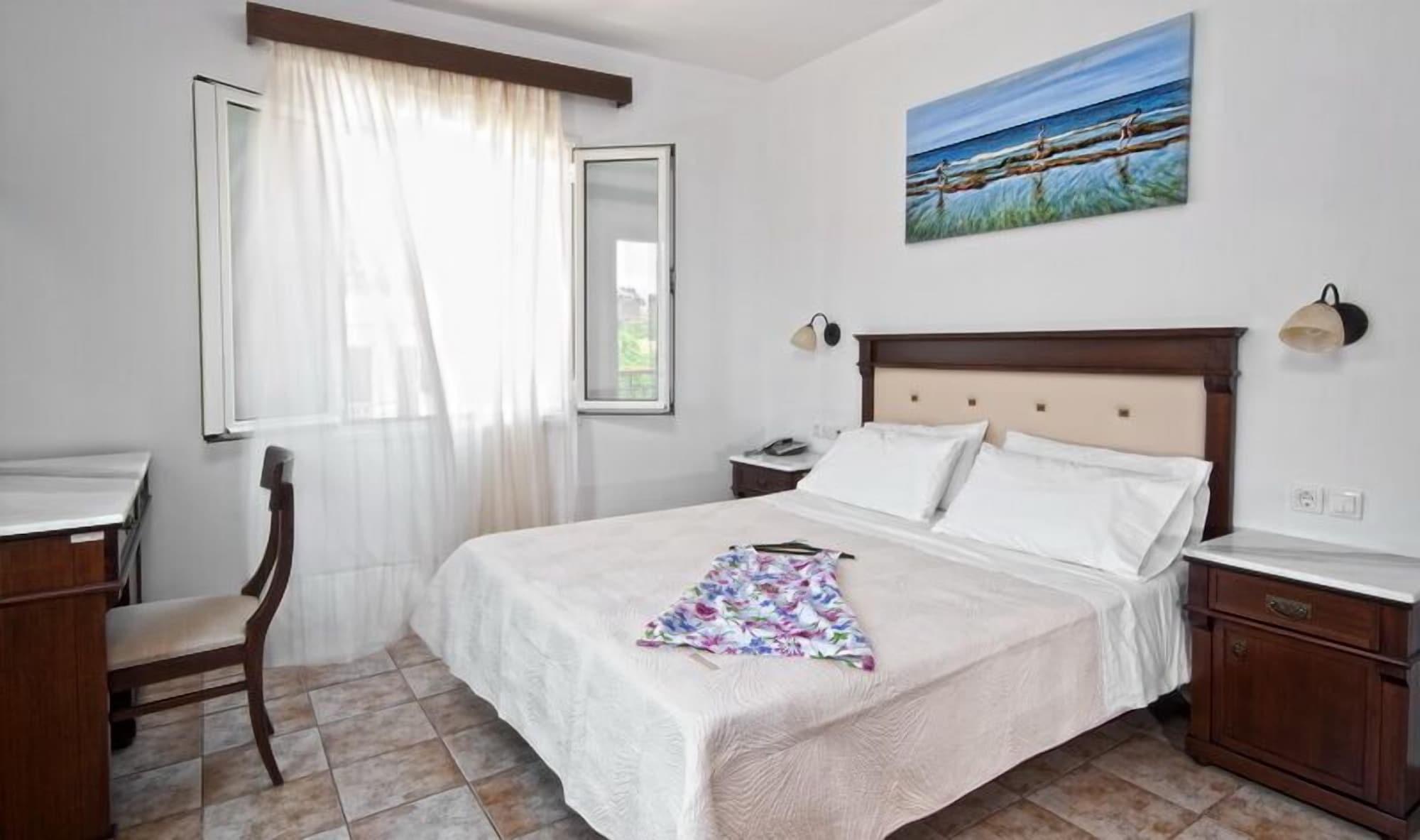Kerkis Bay Hotel Marathokampos Bagian luar foto