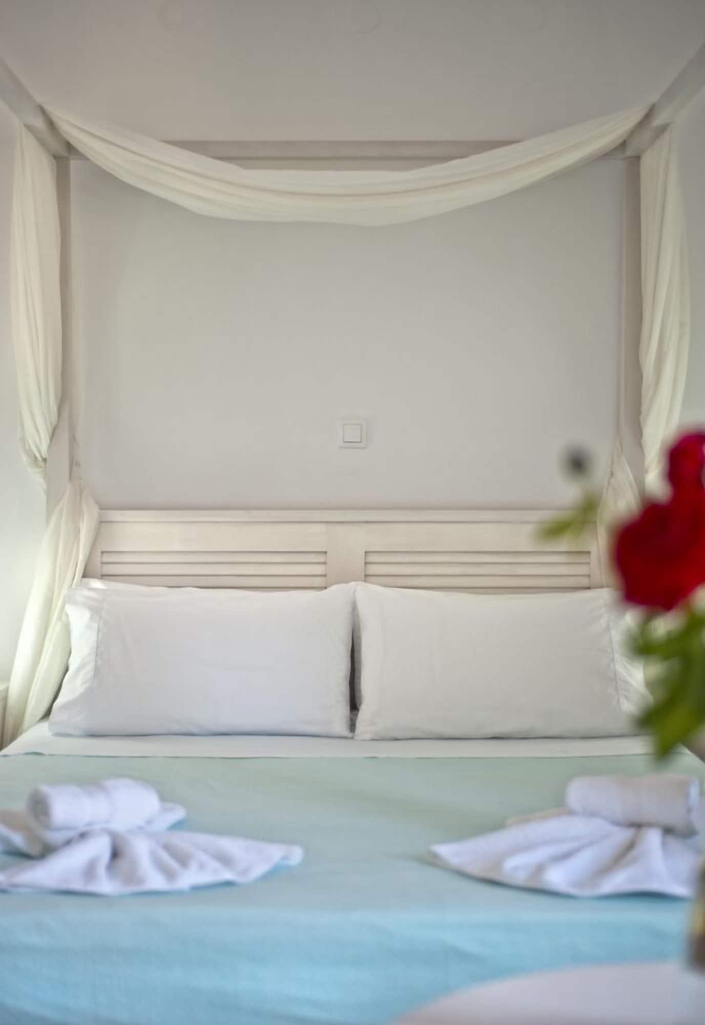 Kerkis Bay Hotel Marathokampos Bagian luar foto