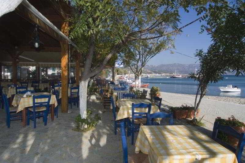 Kerkis Bay Hotel Marathokampos Bagian luar foto